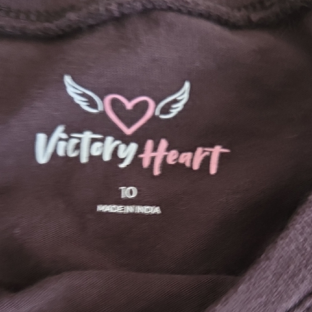 Love Heart Girls T-Shirts - Brown, Pink, & Gray Bundle ❤️ - Picture 6 of 7